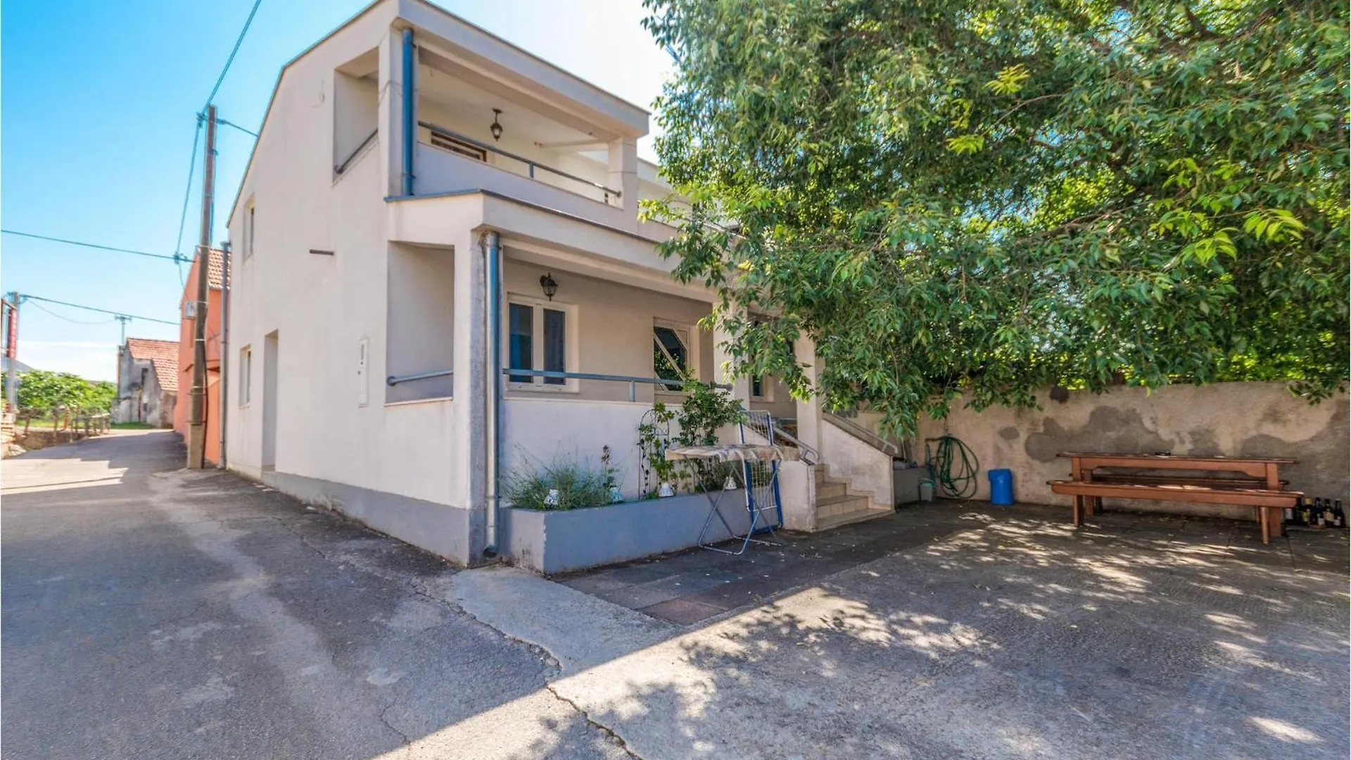 2 Bedroom Nice Apartment In Turanj Croatia